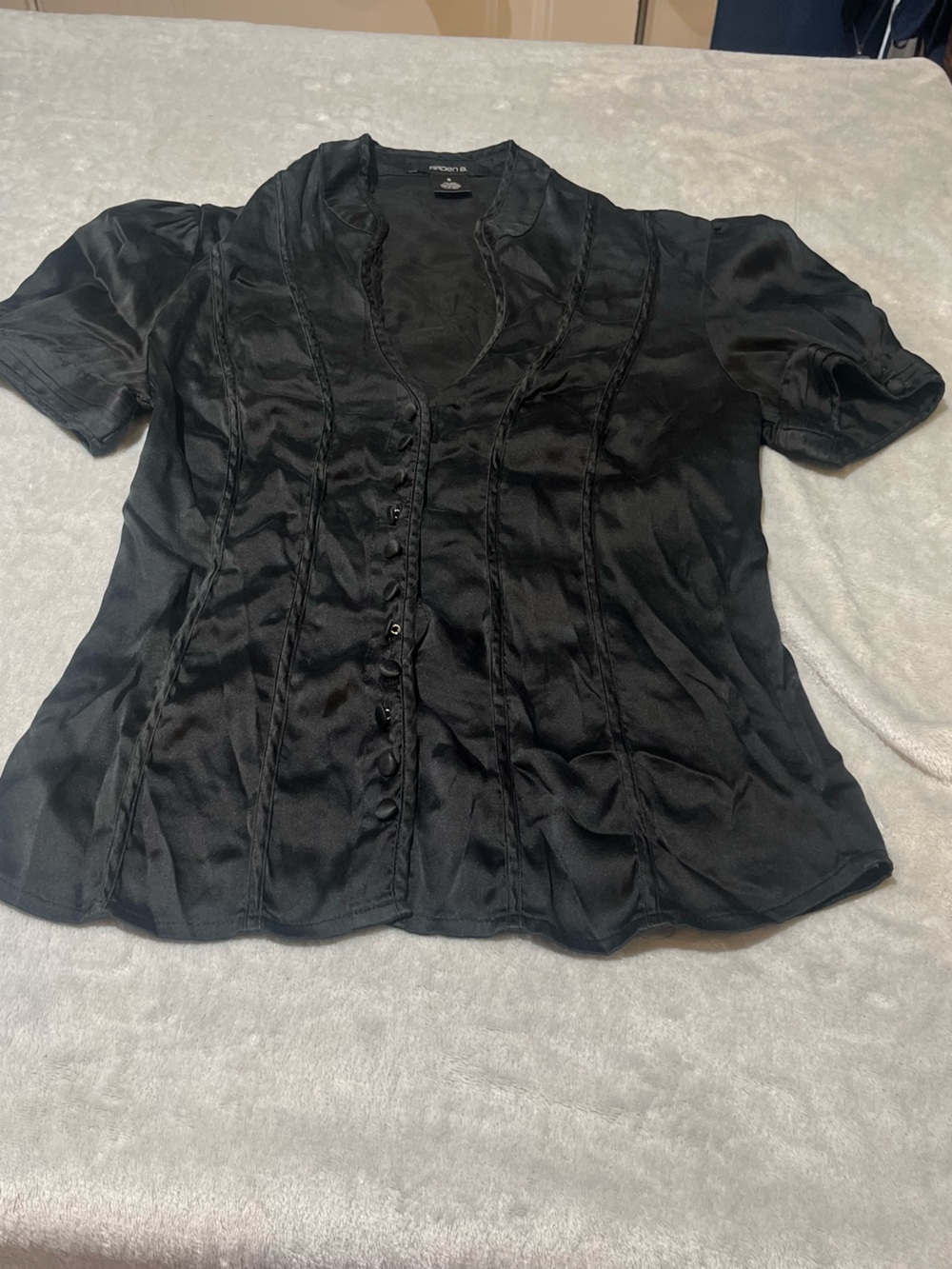 Arden B Women's Black Short-Sleeve Silk Top